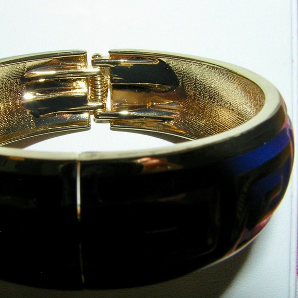 Greek Key or Fret Navy Enameled & Gold Bangle - Picture 4 of 4